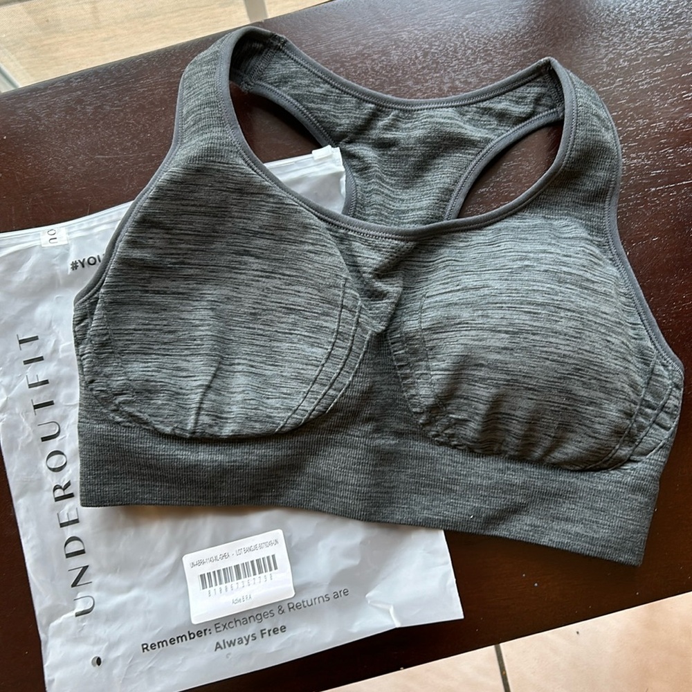 Underoutfit Racerback Sports Bra Removeable Pads Grey XL NWT